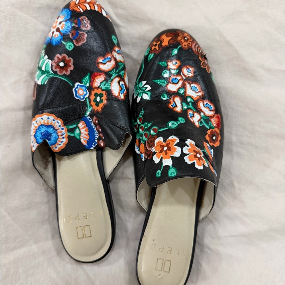 Floral Embellished Black Leather Mules